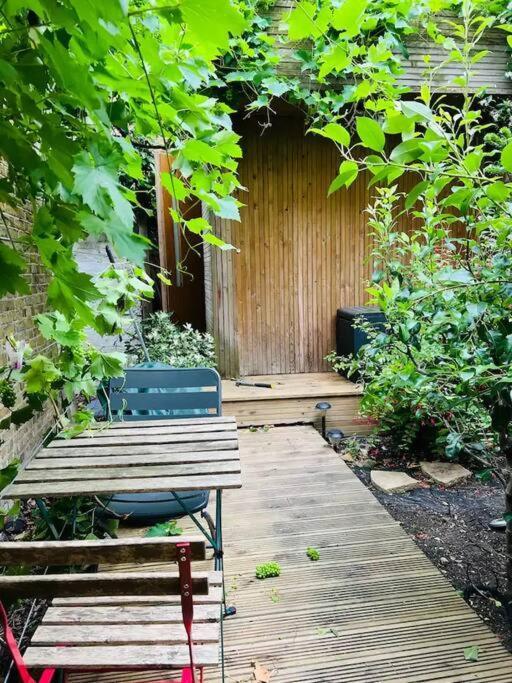 Apartment Stunning With Summer Cabin, Garden And Terrace