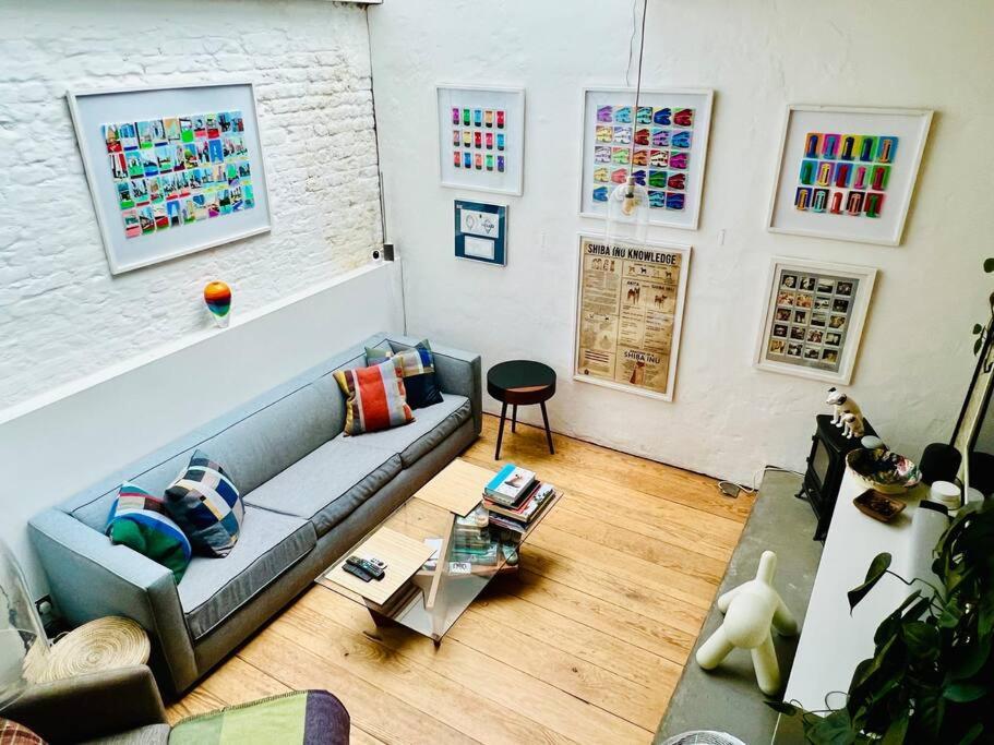 Apartment Stunning With Summer Cabin, Garden And Terrace London
