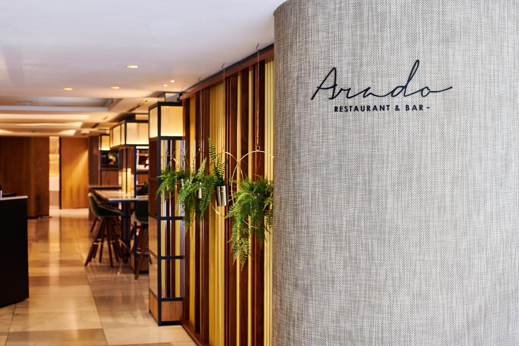 Aparthotel Melia White House 4*