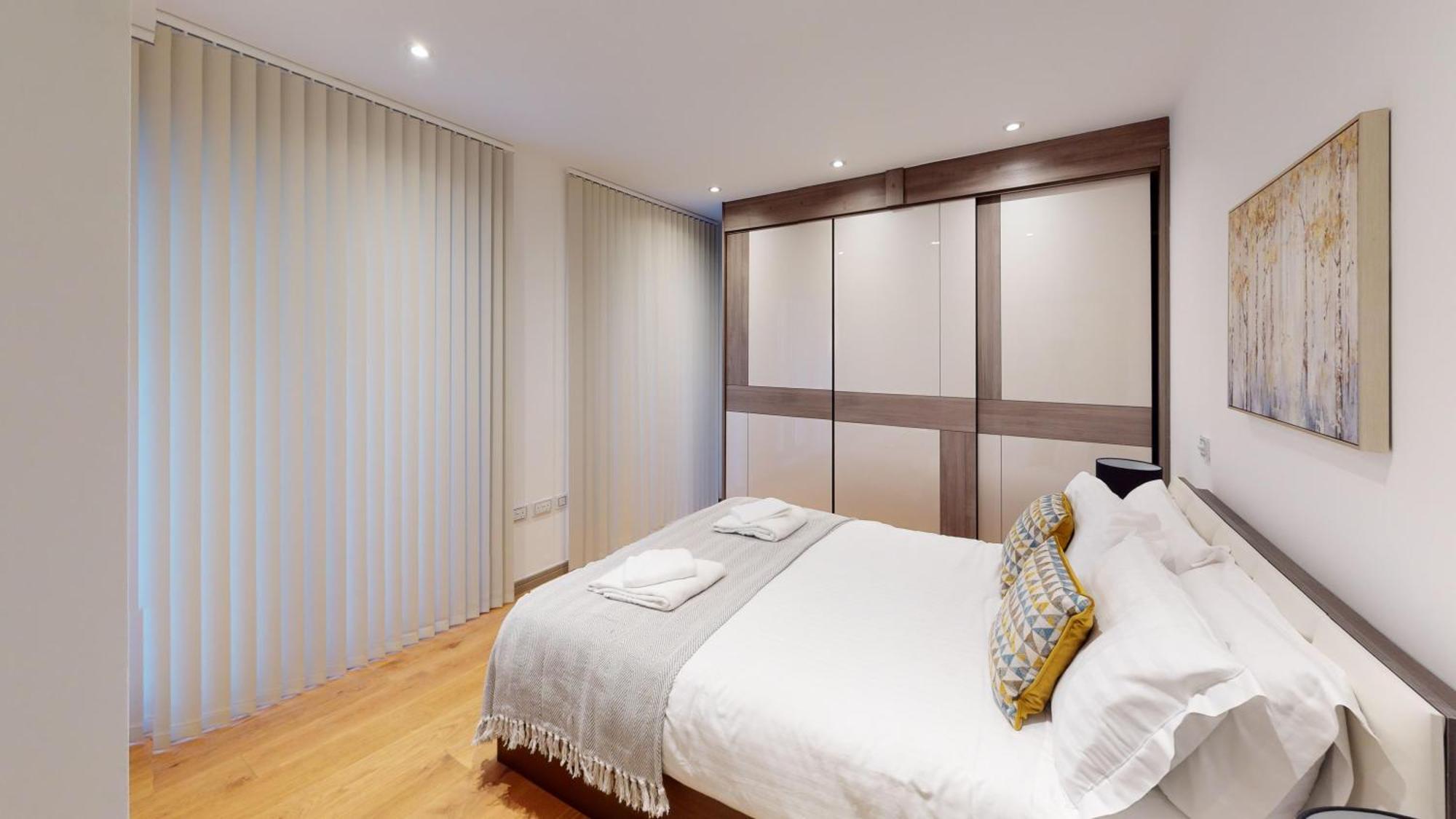 Apartment Charles Hope Kew Bridge London
