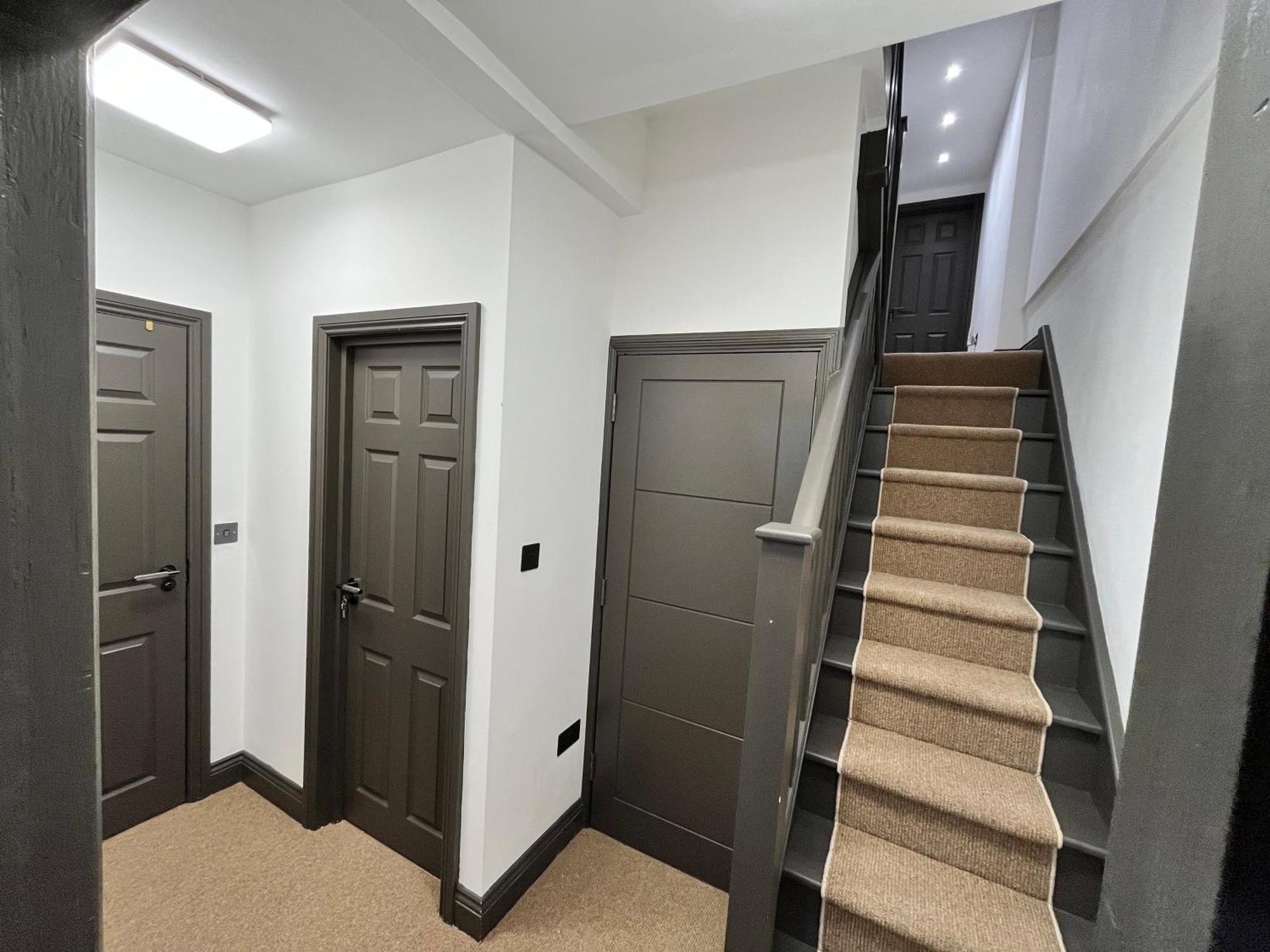 Fabulous 3 Bed - Near Excel - Sleeps 6 - 8 London