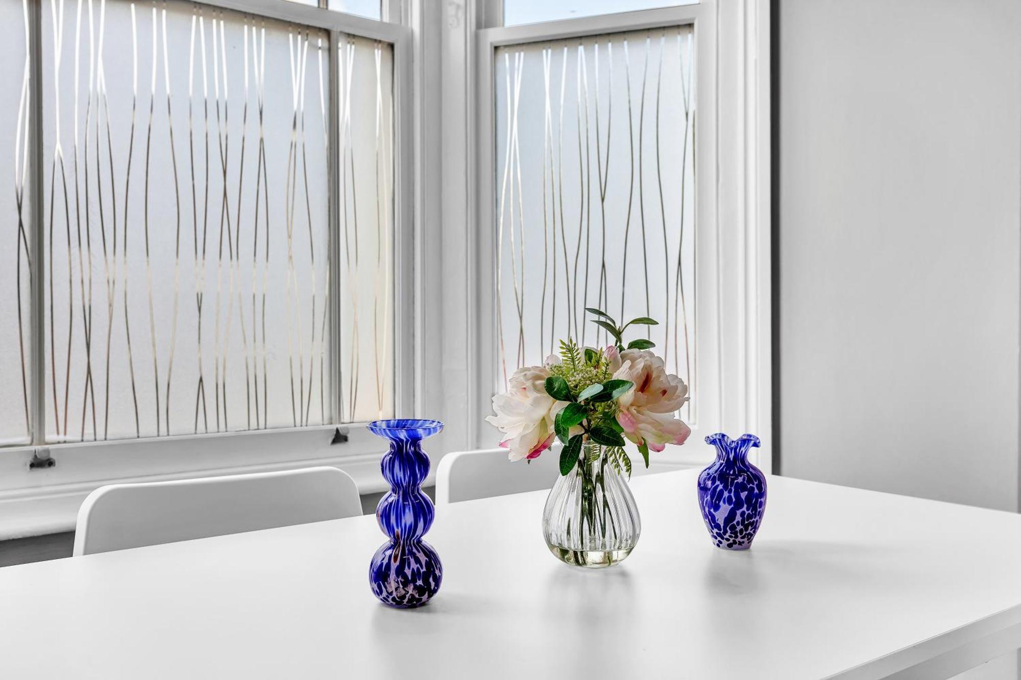 Stylish & Modern St Johns Hill Apartment London