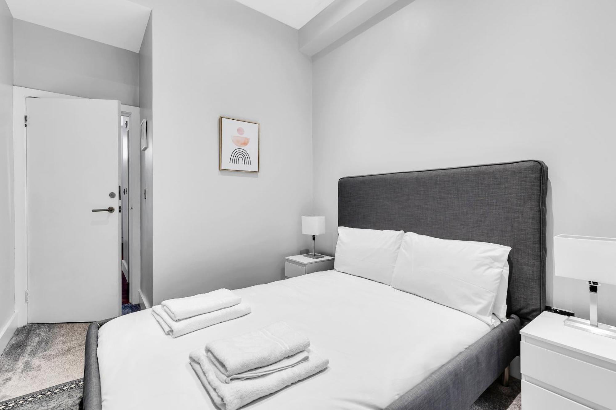 Apartment Stylish & Modern St Johns Hill *