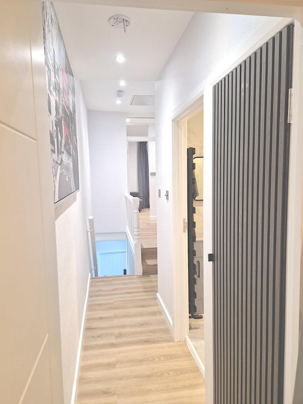 Apartment The Comfort You Need In Is 16 Minutes Away From Central