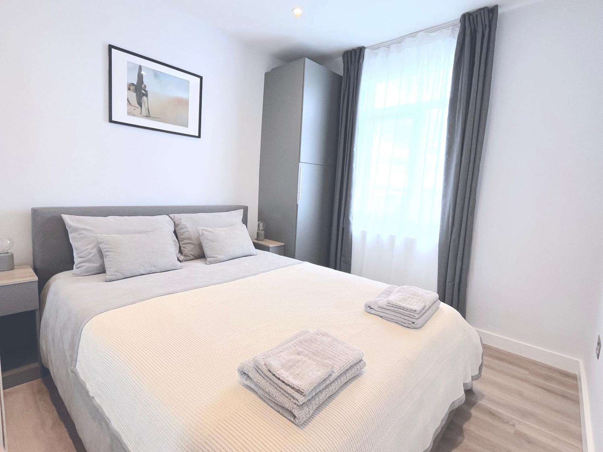The Comfort You Need In Is 16 Minutes Away From Central Apartment London