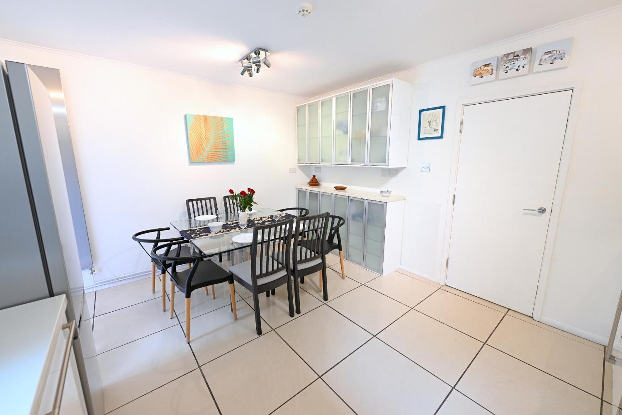 Apartment 4 Bedroom Patio House Regent's Park - Parking