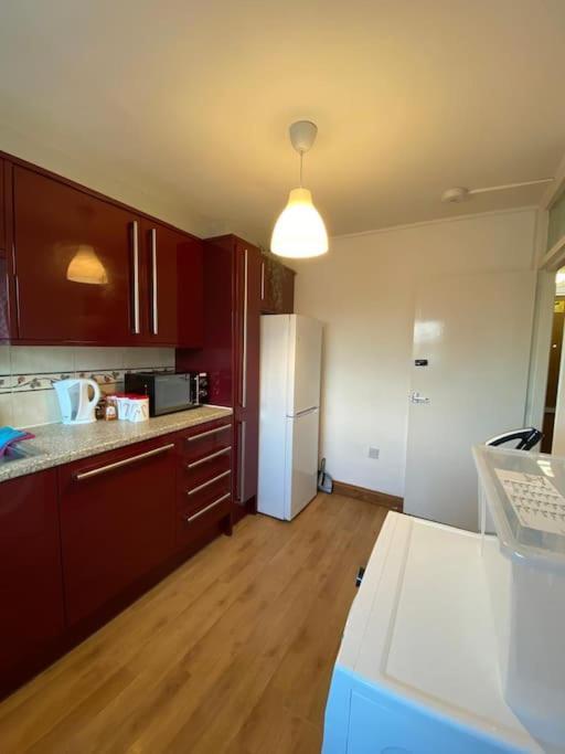 Apartamento Comfy Entire Flat With View Balcony In Regents Park, Camden, *