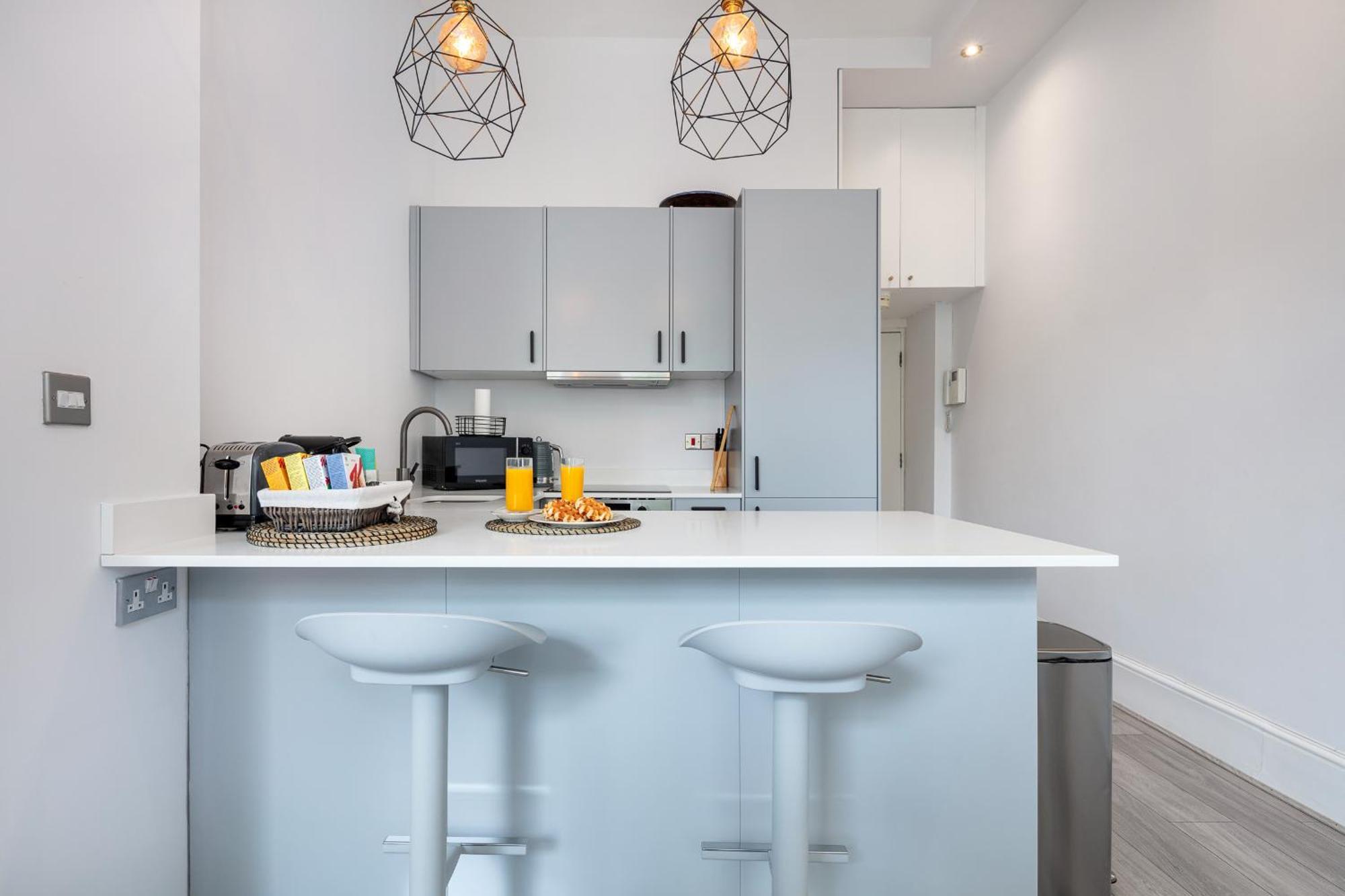 Kensington 1bd Seconds From Museums Apartamento