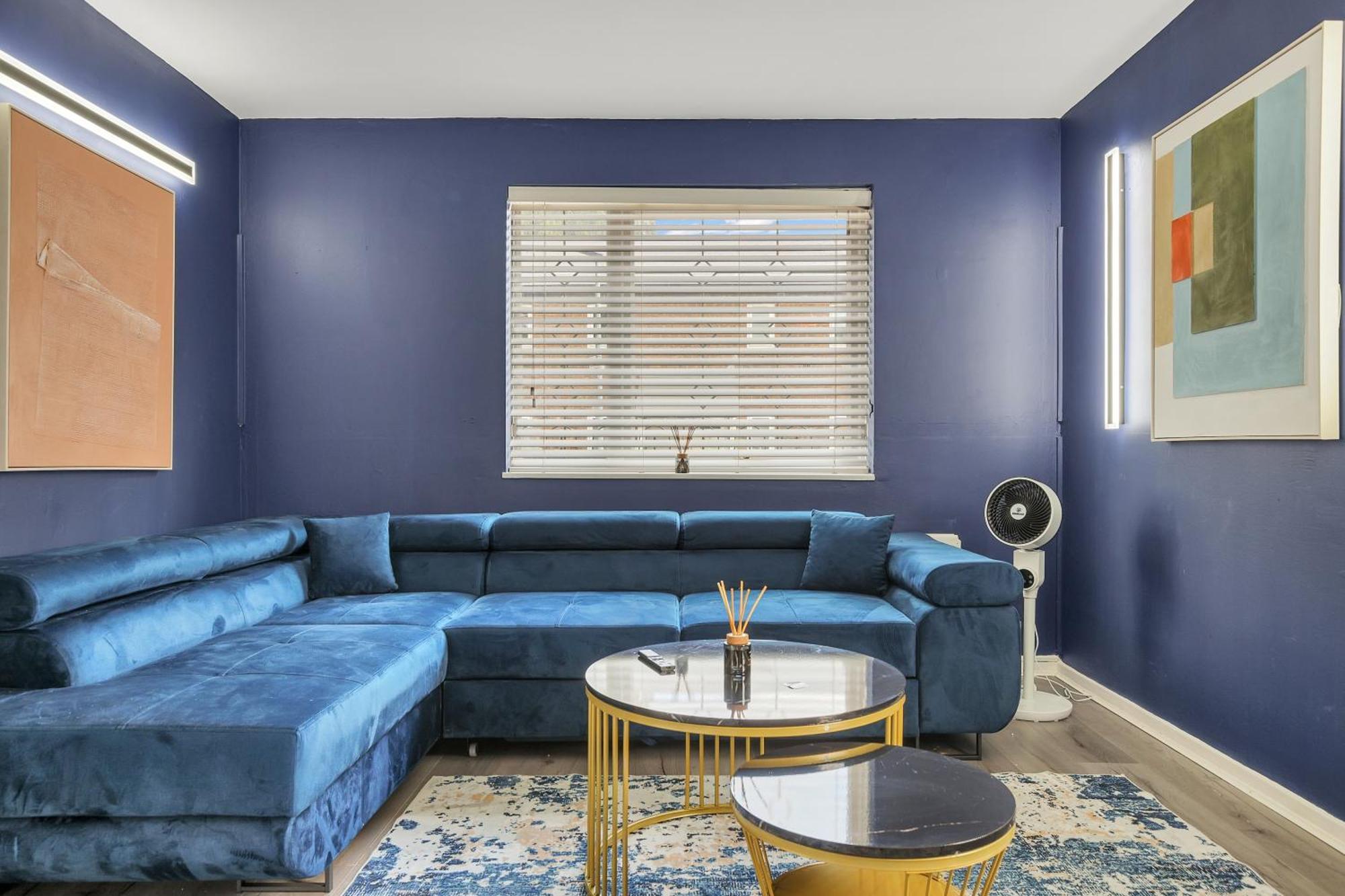 Apartment Stadium *