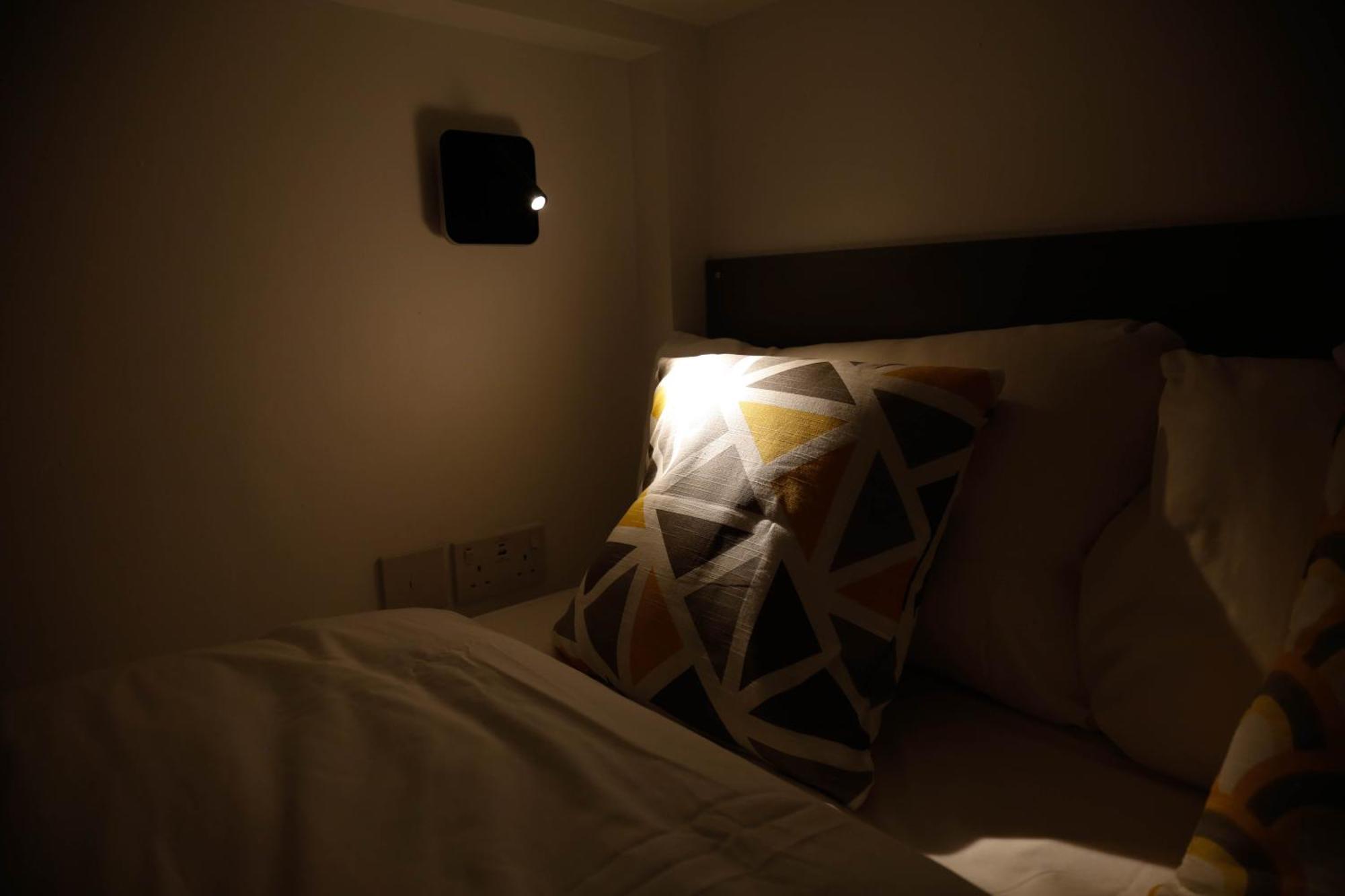 New Luxury In Next To Shops, Cafes, Bars & Metro London