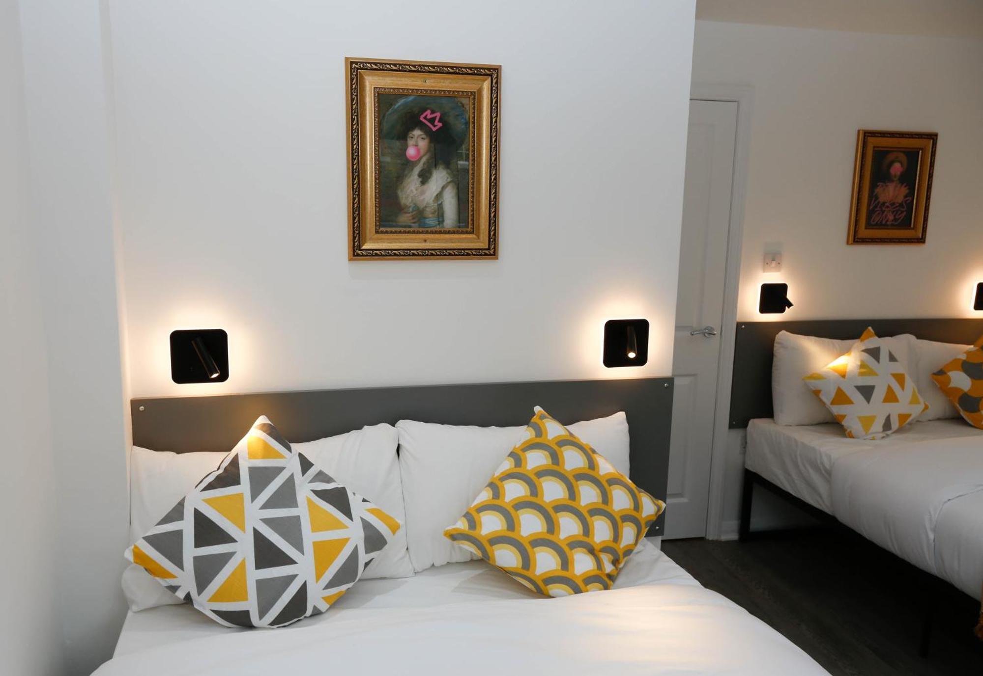 New Luxury In Next To Shops, Cafes, Bars & Metro * London