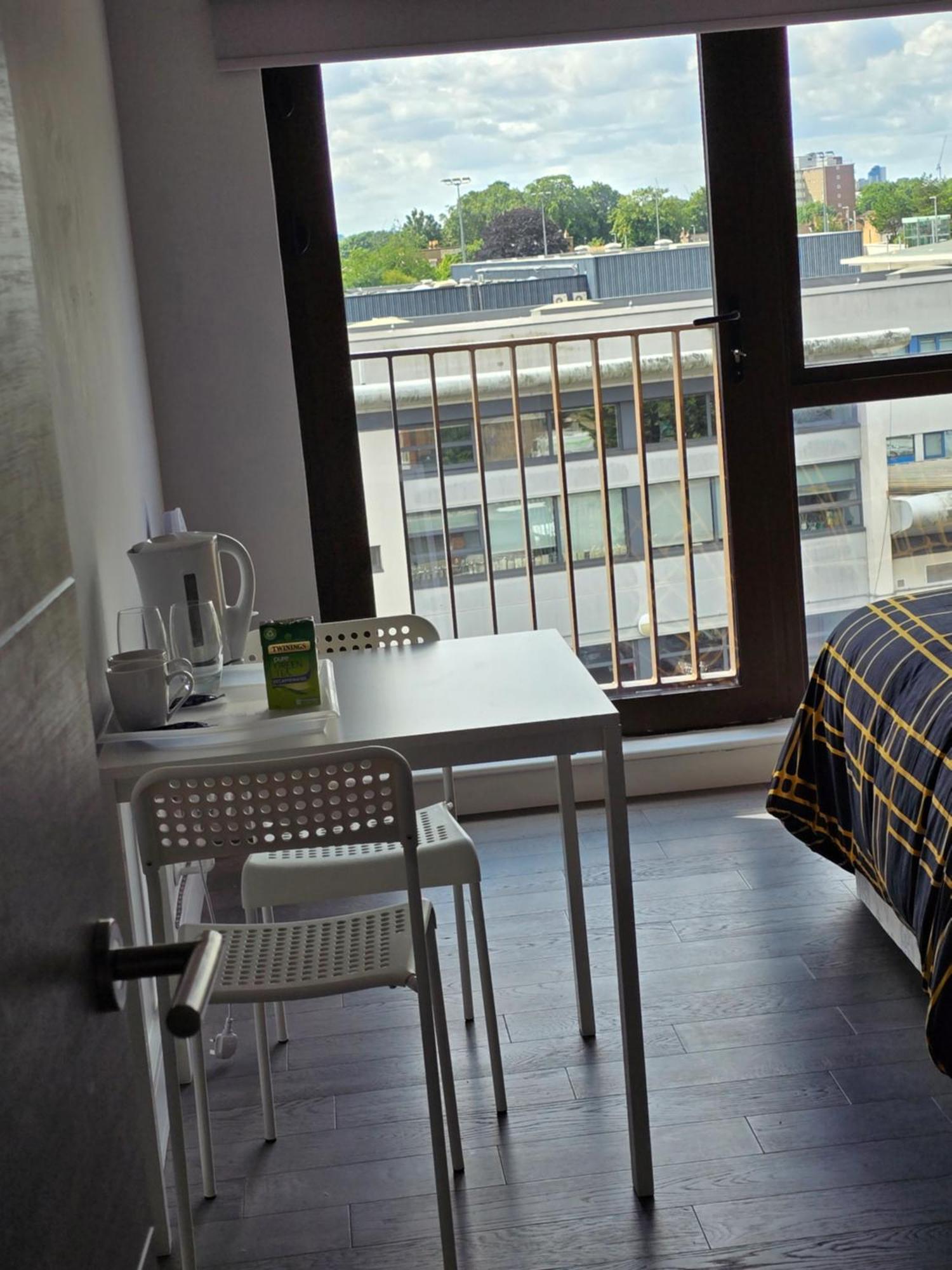 White Hart Line Homestay *
