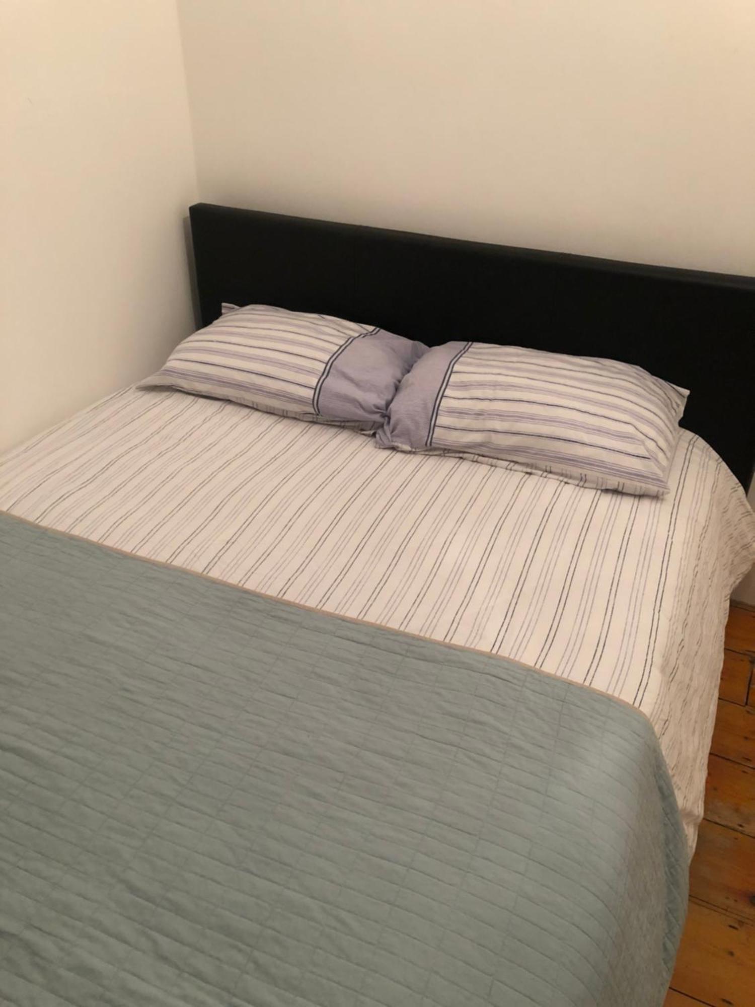 Cosy Double In West Kensington London