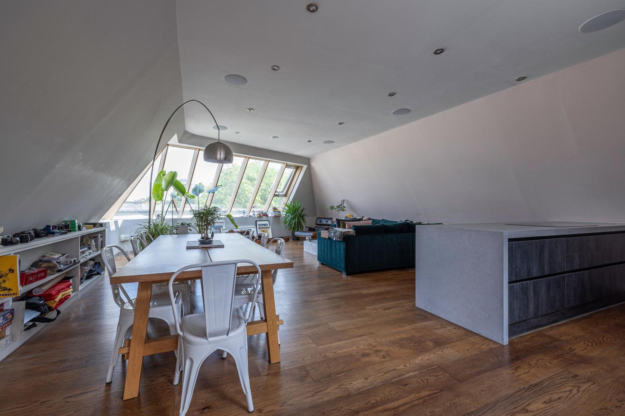 Penthouse Of Old Piano Factory In Kentish Town - * London