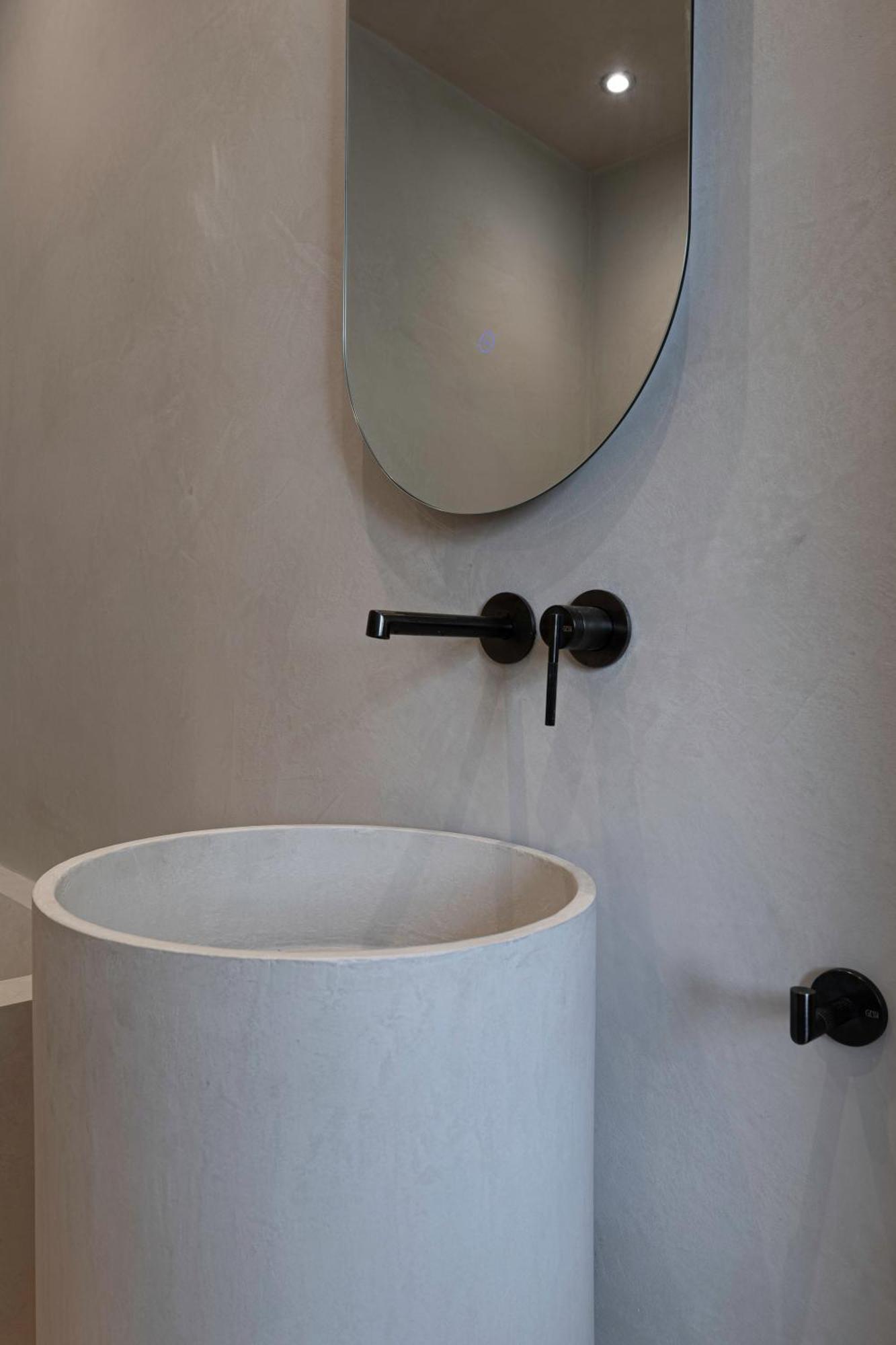 Homestay Penthouse Of Old Piano Factory In Kentish Town - *