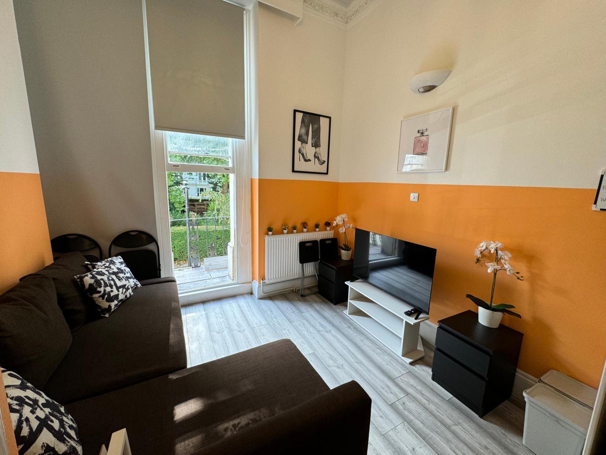 Central, Compact And Fashion Flat For 4 People With Breakfast In Kensington Zone 1 London