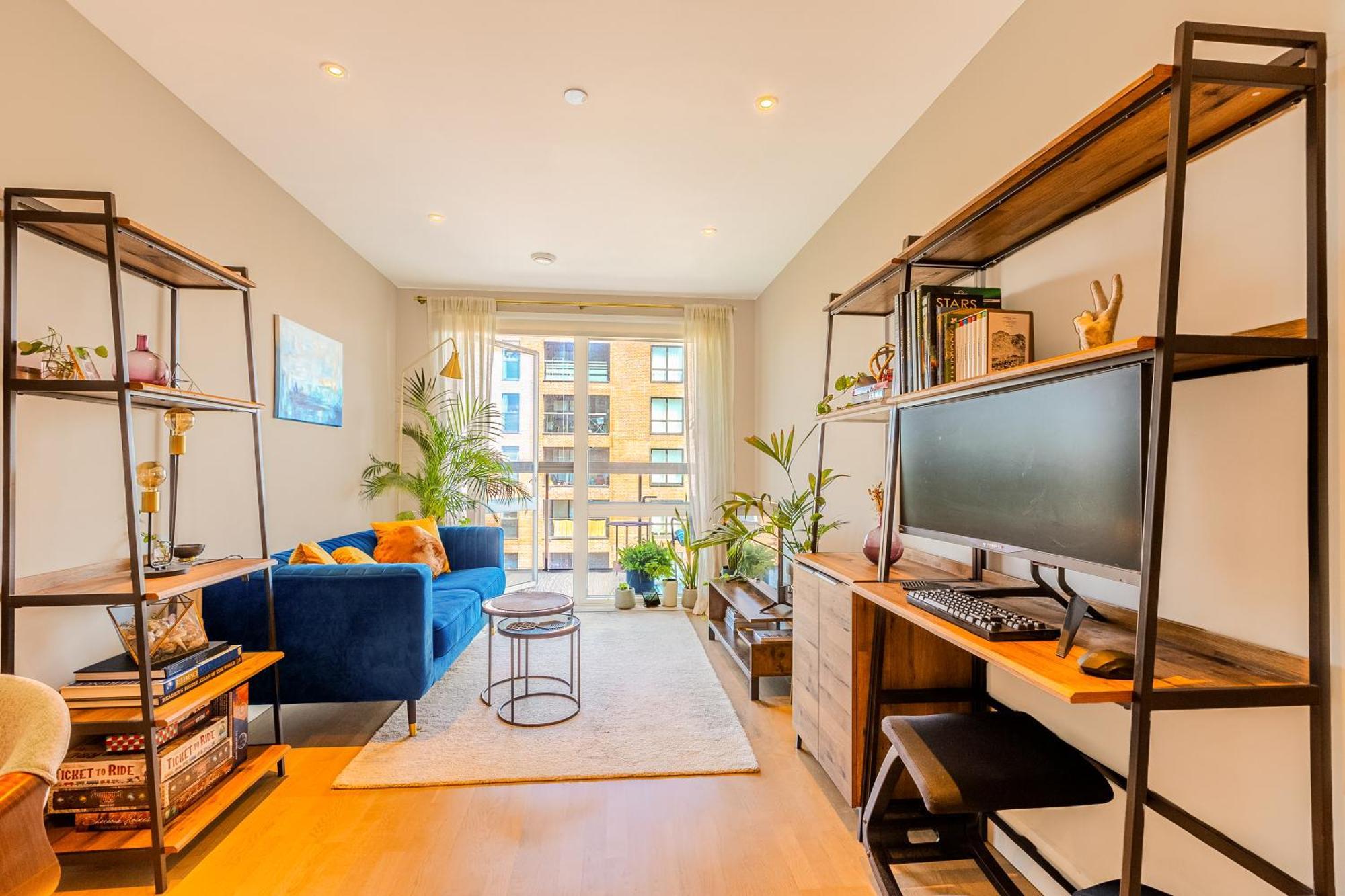Elegant 1br Apartment, 5 Min Limehouse Dlr Station London