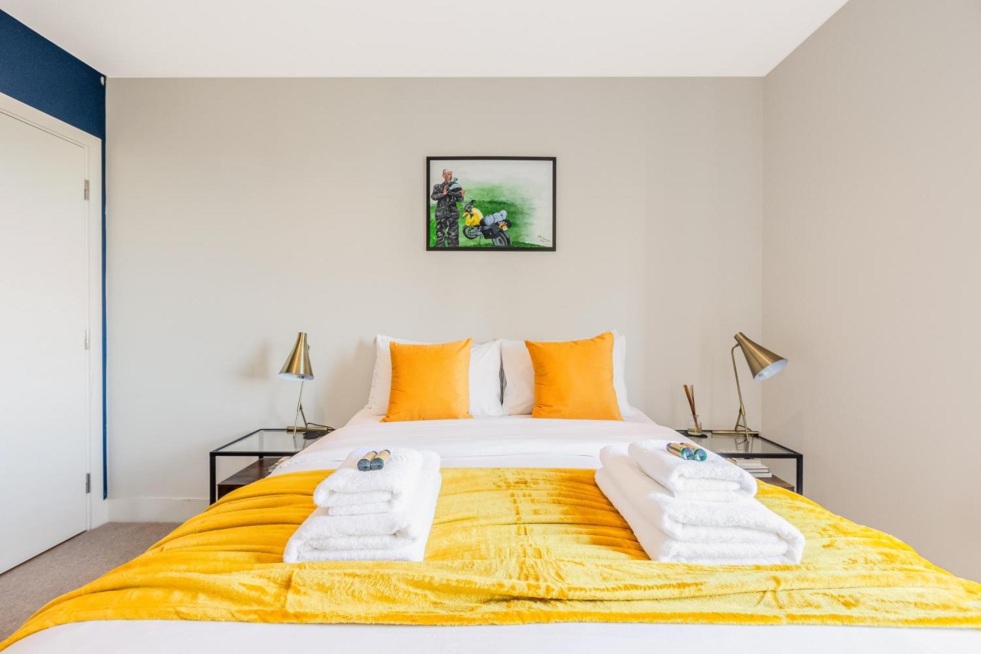 Elegant 1br Apartment, 5 Min Limehouse Dlr Station Apartment *