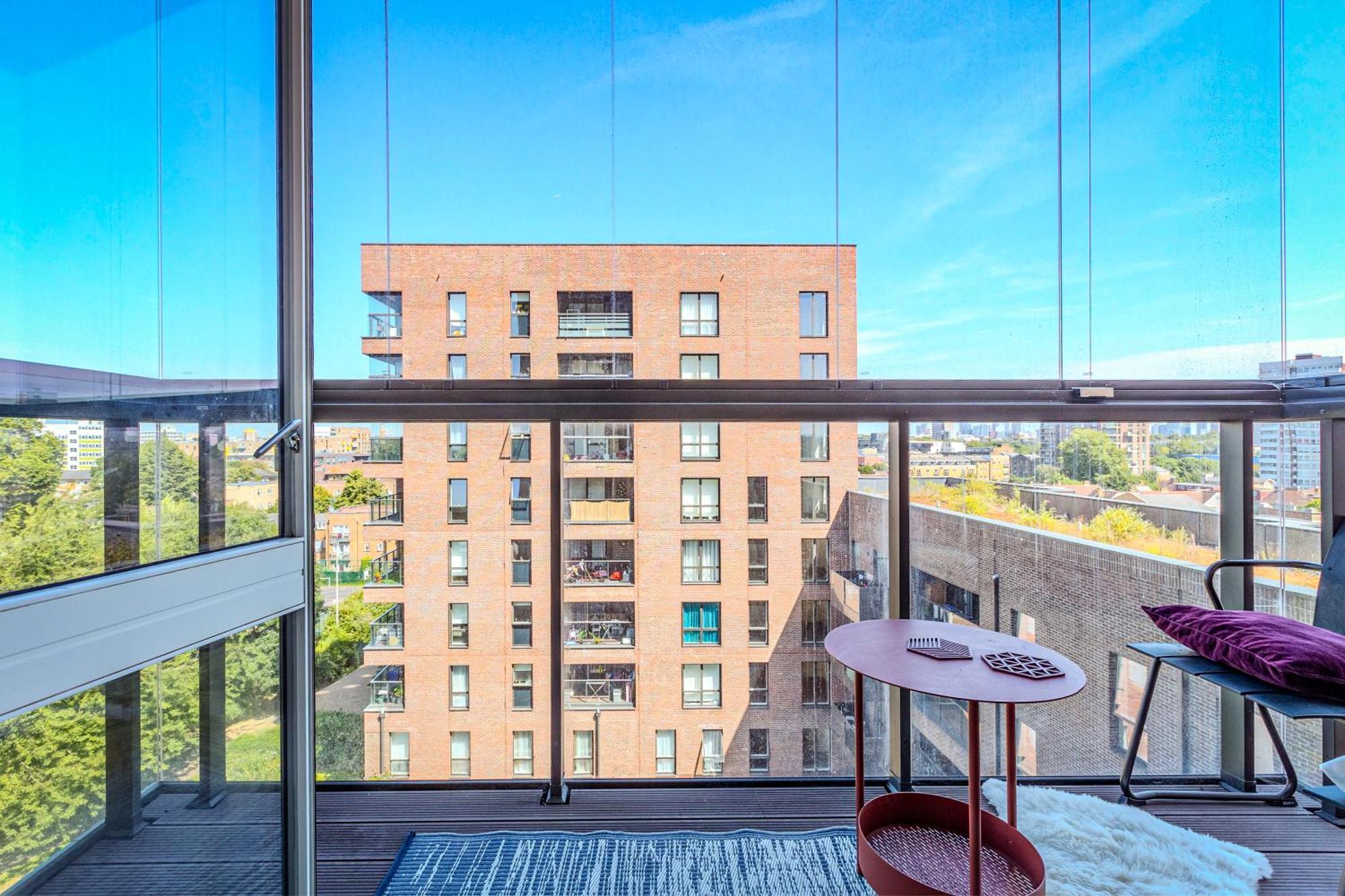 Elegant 1br Apartment, 5 Min Limehouse Dlr Station Apartment *