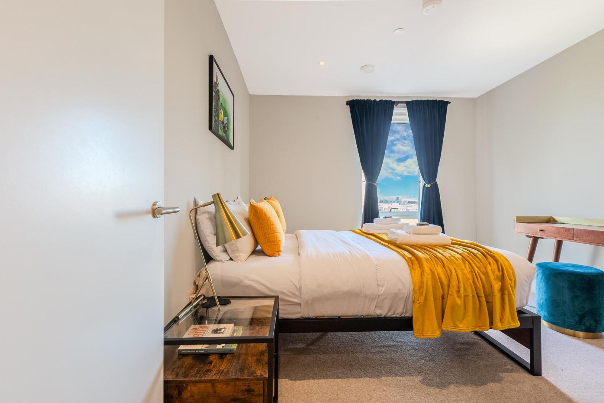 Elegant 1br Apartment, 5 Min Limehouse Dlr Station