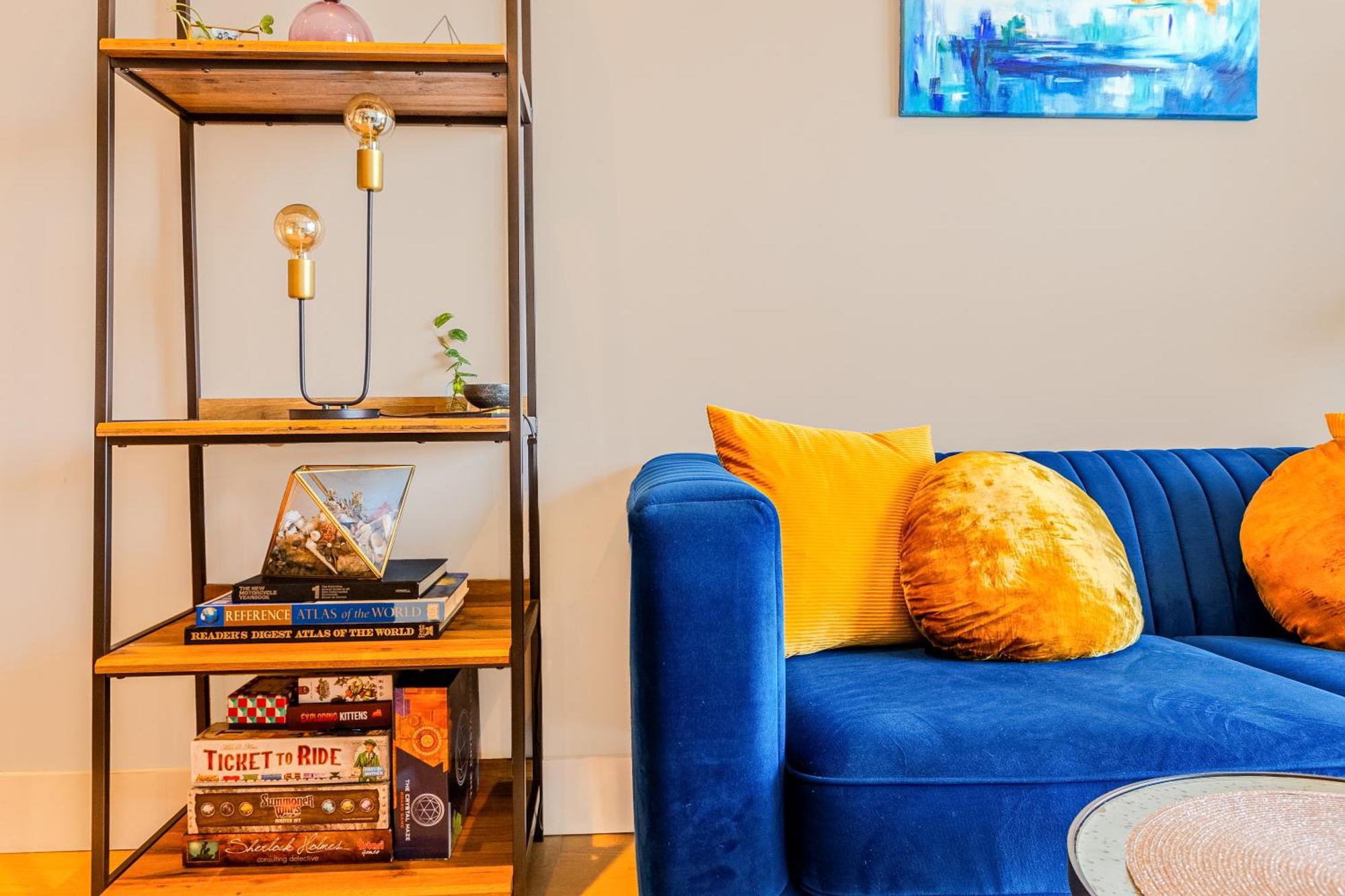 Apartment Elegant 1br Apartment, 5 Min Limehouse Dlr Station London