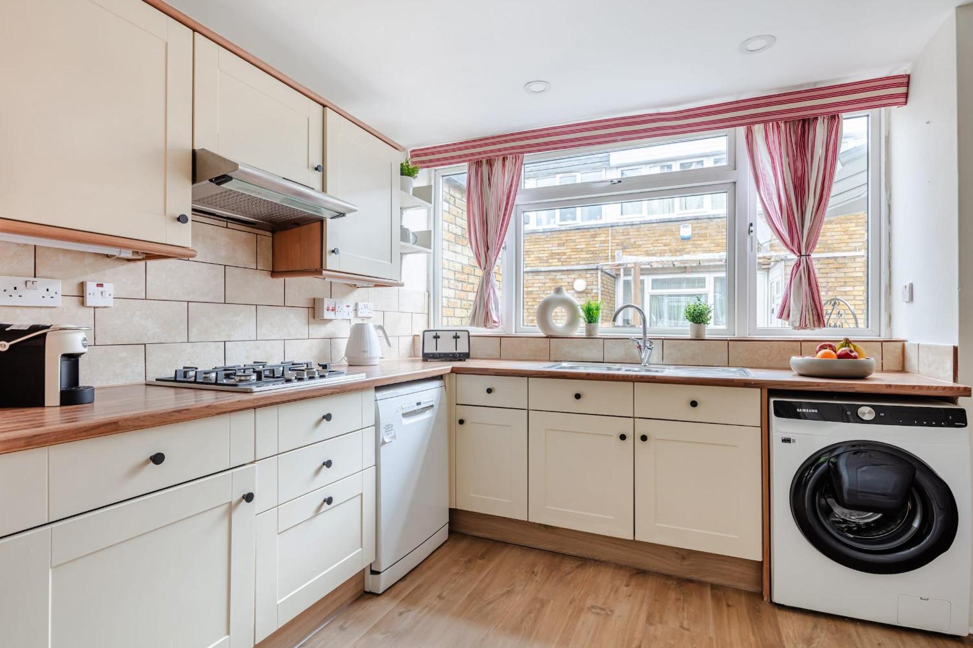 Apartment River Thames & Tate Britain - 4br With Patio - Cityapartmentstay London