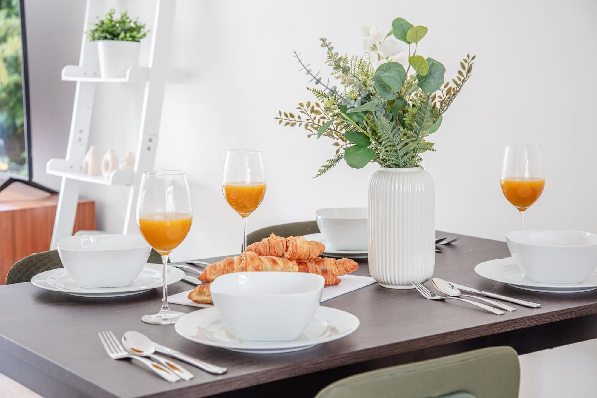 River Thames & Tate Britain - 4br With Patio - Cityapartmentstay London