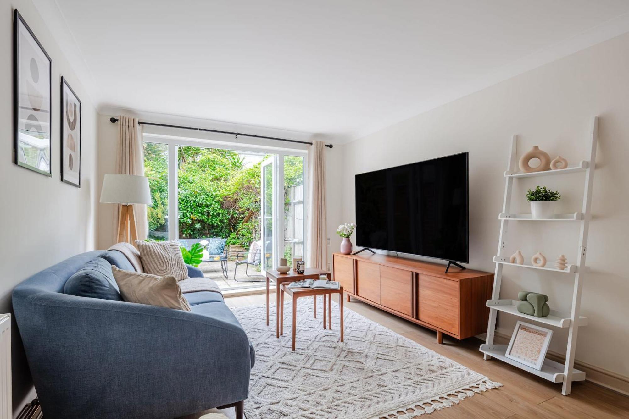 River Thames & Tate Britain - 4br With Patio - Cityapartmentstay Apartment