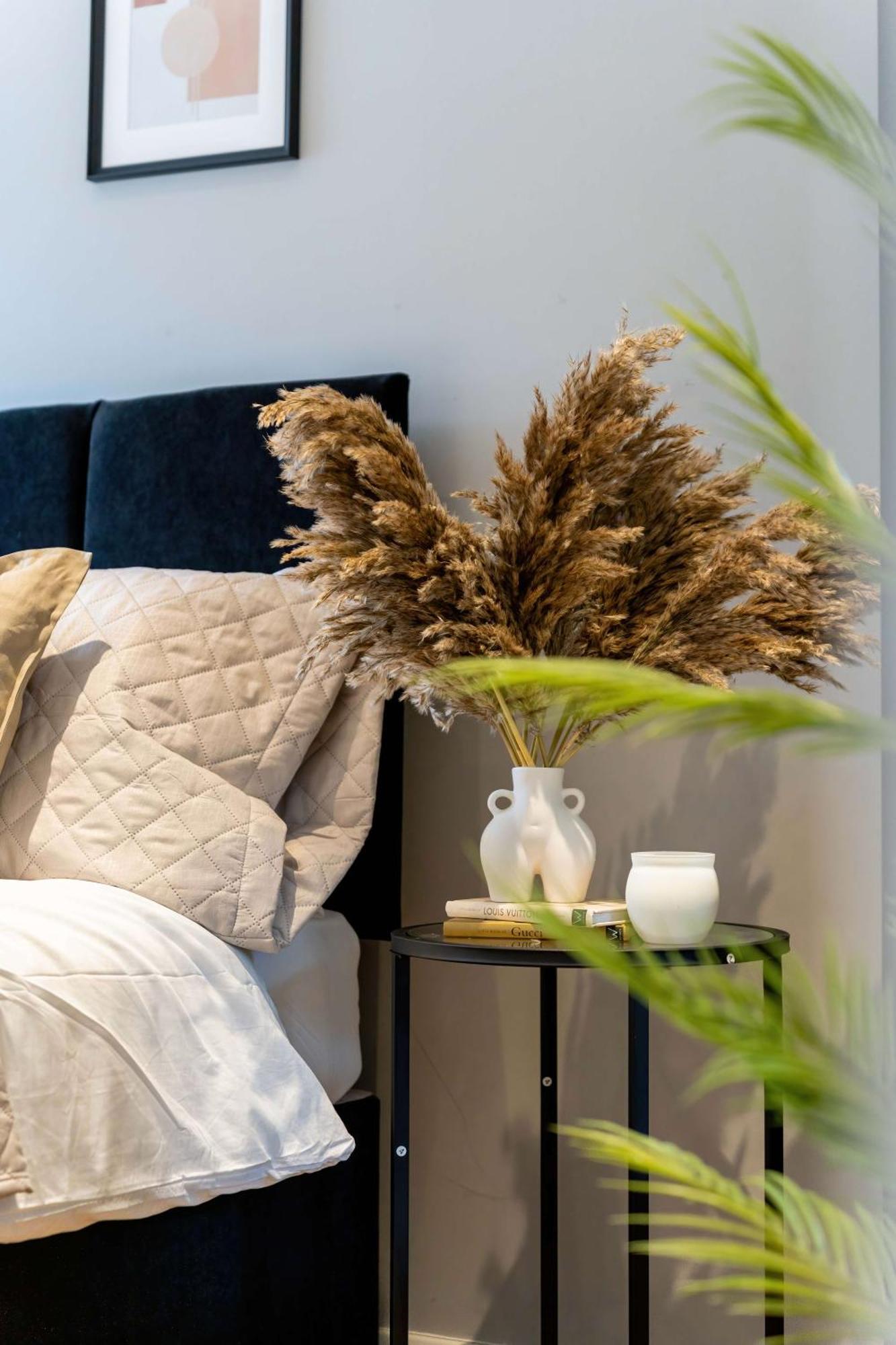 Holiday home Camden Coach House By Livestay Short Lets & Serviced With Terrace Retreat & Parking London