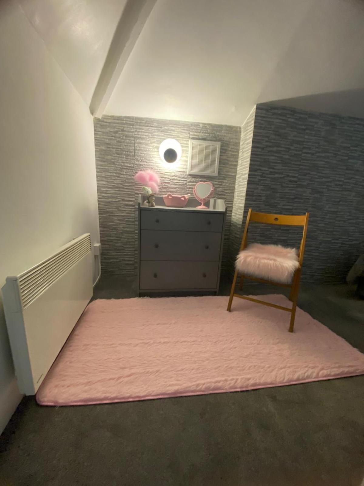 Stylish Flat In Prime Location Near Hyde Park London