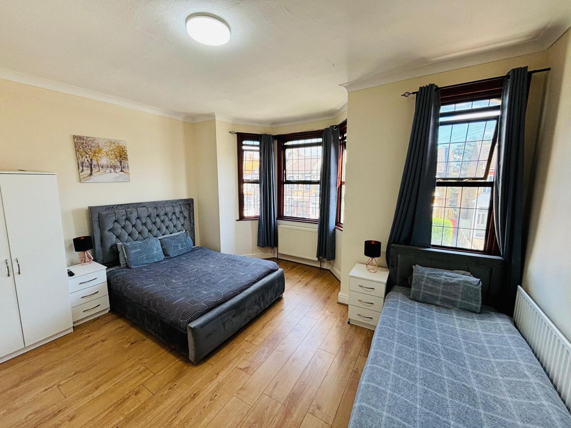 Guest house Desire London