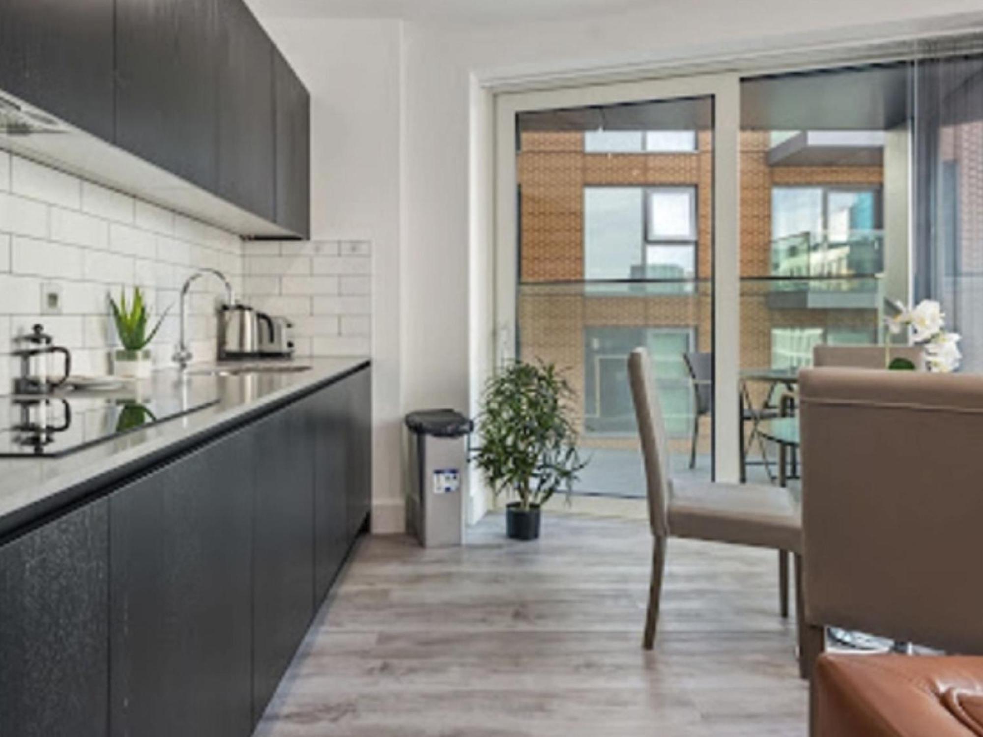North Acton-1 By Interhome London