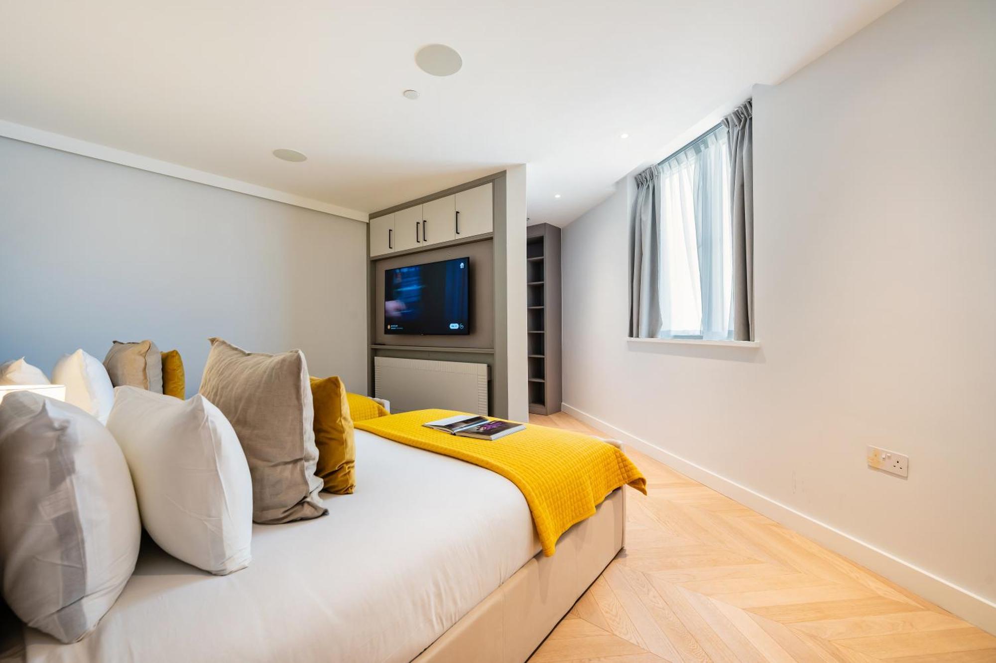 Premium In The West End Apartment London