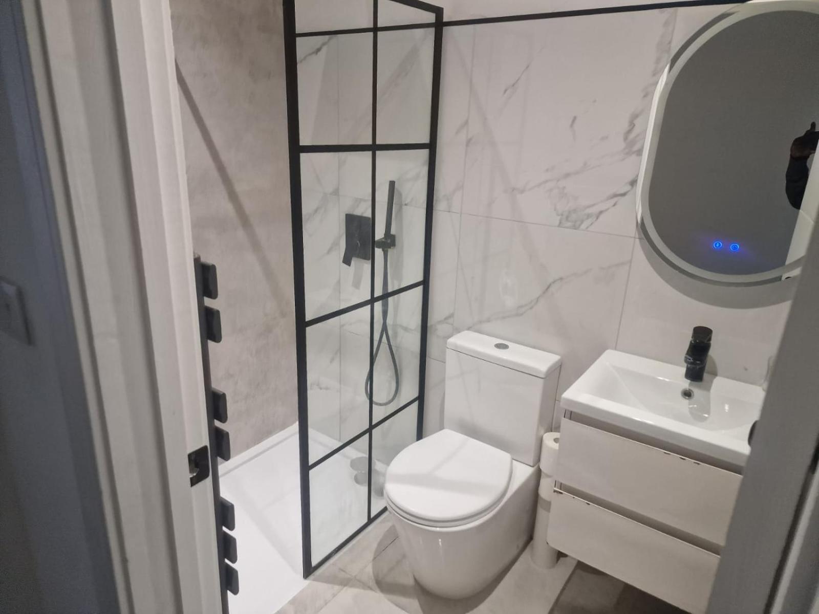 Apartment Richmond London