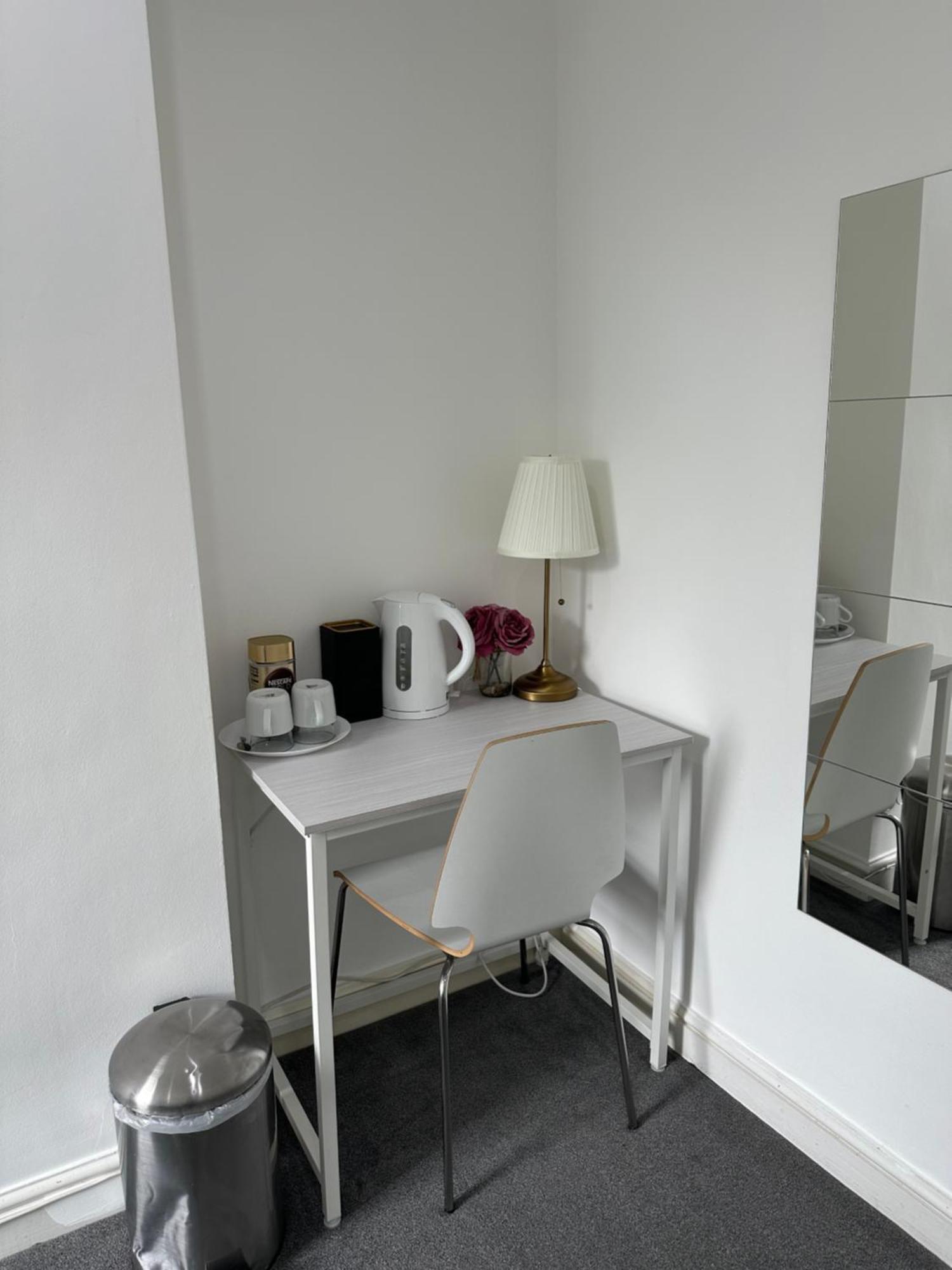 Lord Merit King's Cross Grays Road Guest house *