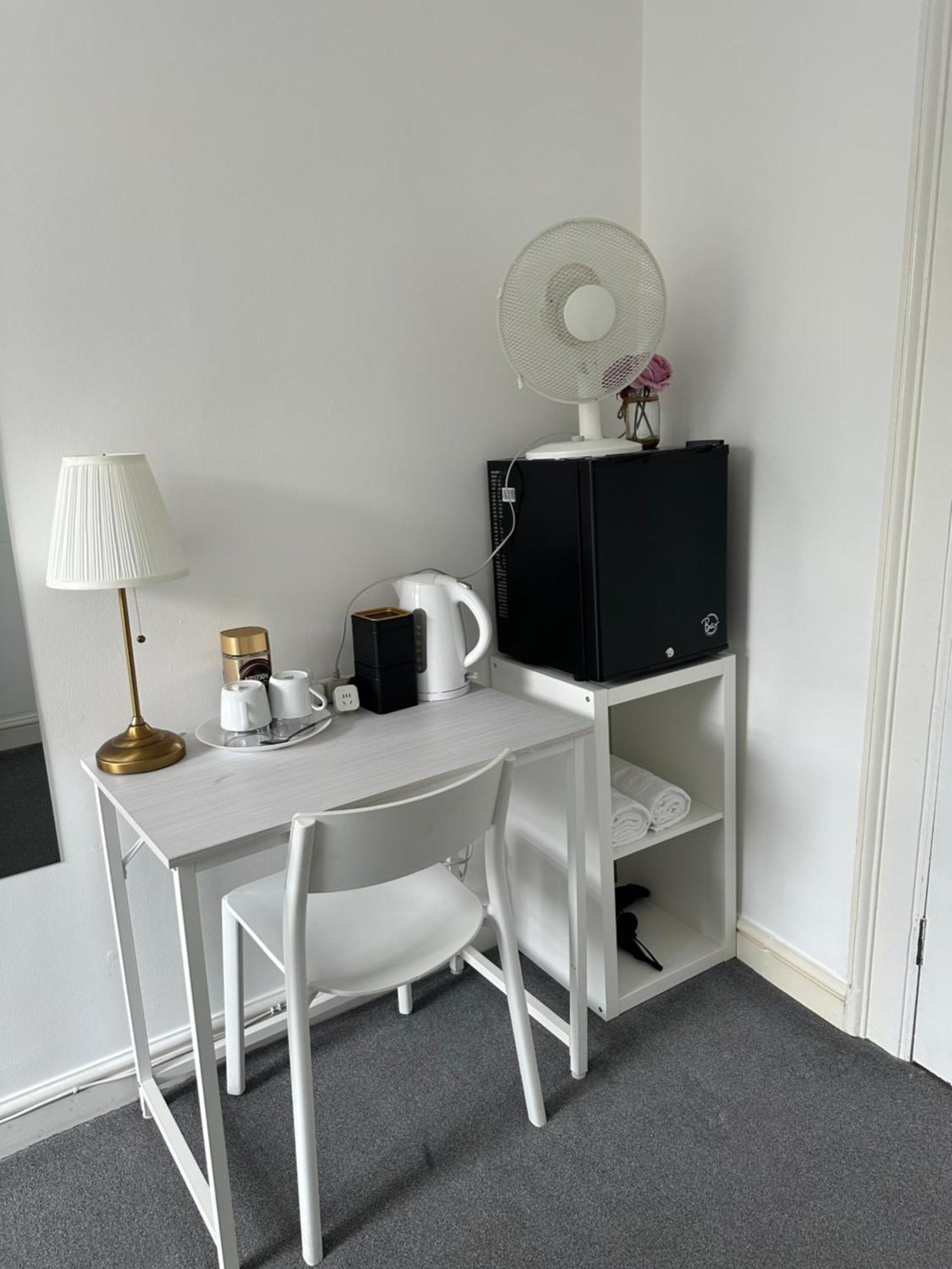Guest house Lord Merit King's Cross Grays Road *