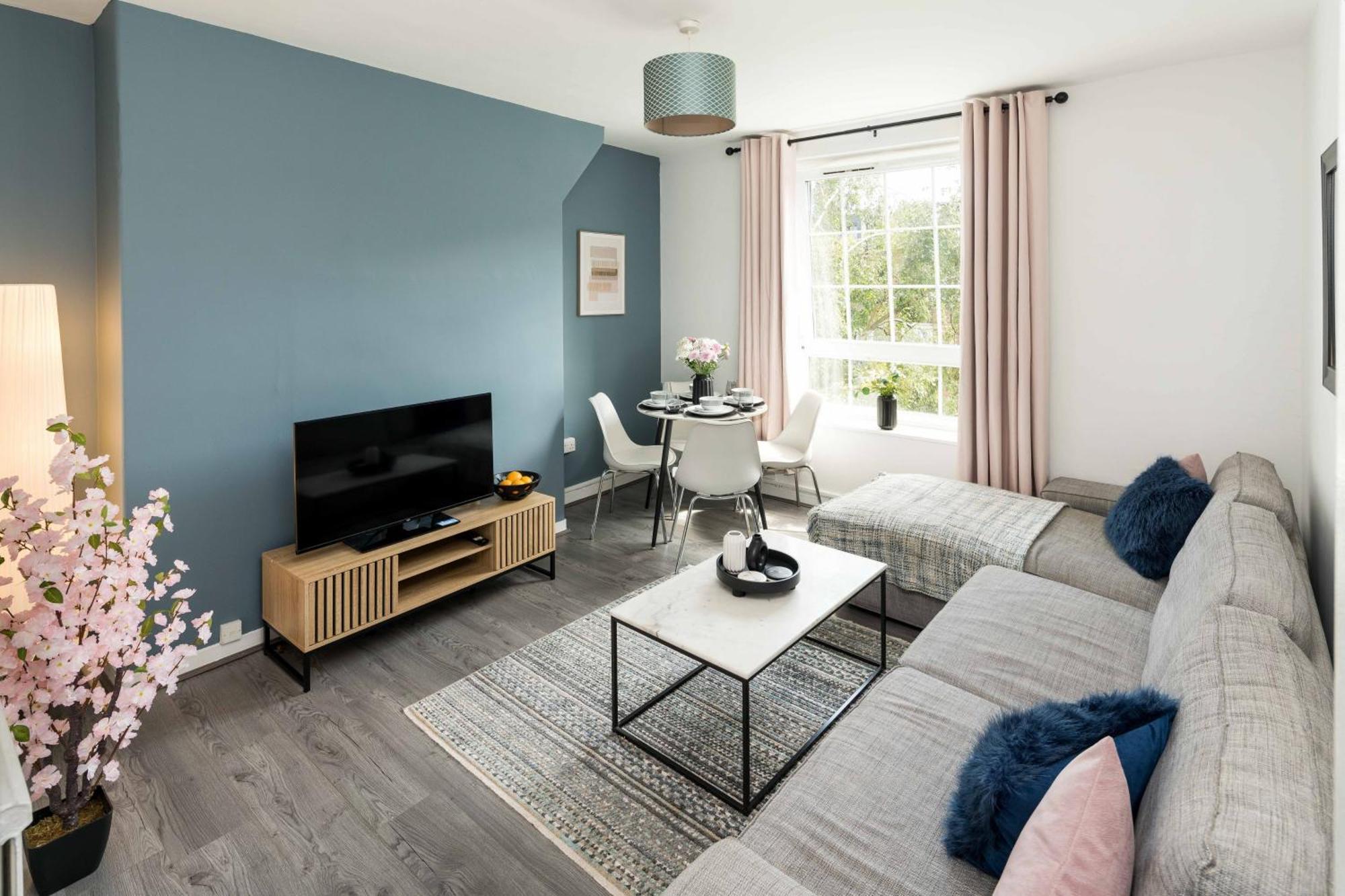 Sunny 2b-1b Flat Nr Borough Market, London