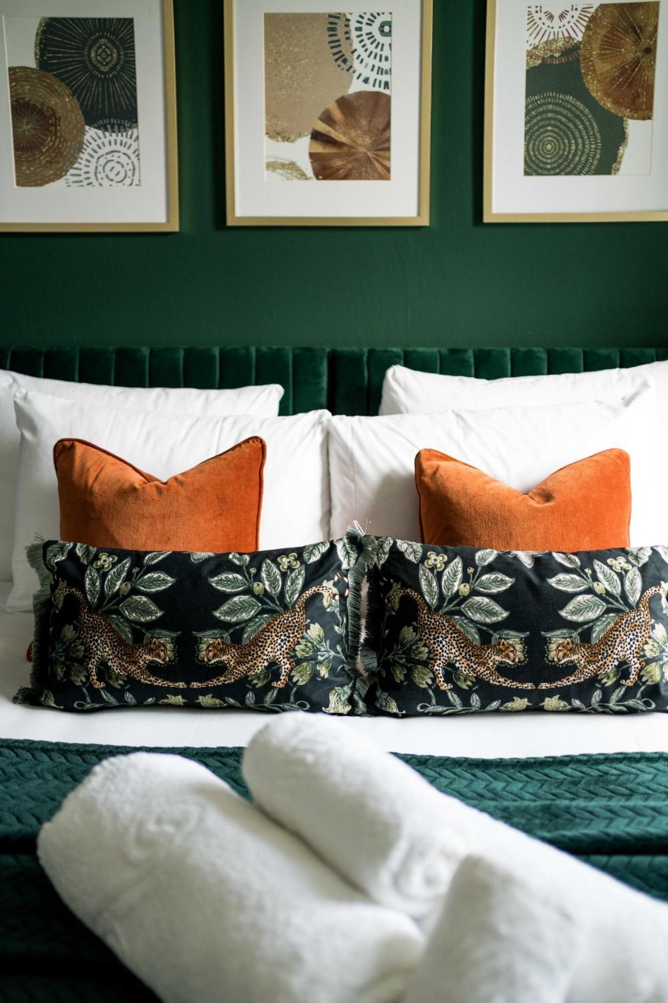 Sunny 2b-1b Flat Nr Borough Market, London