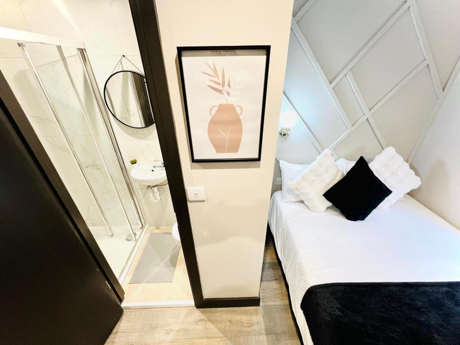 Luxury Flats, Location For Tourists Apartment *