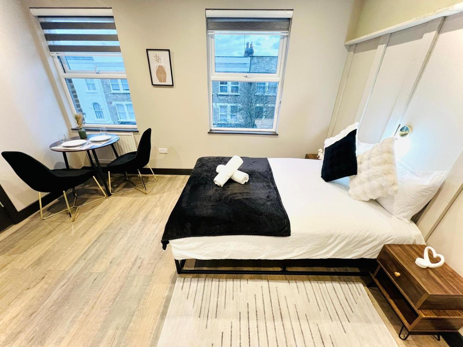 Luxury Flats, Location For Tourists Apartment London