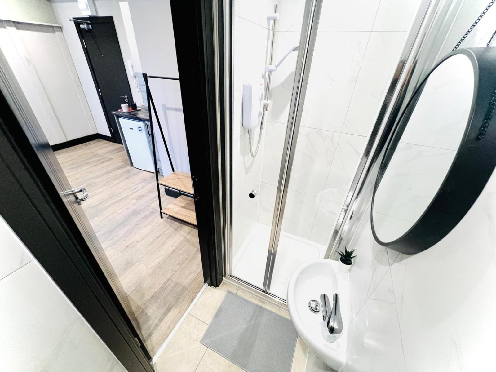 Apartment Luxury Flats, Location For Tourists