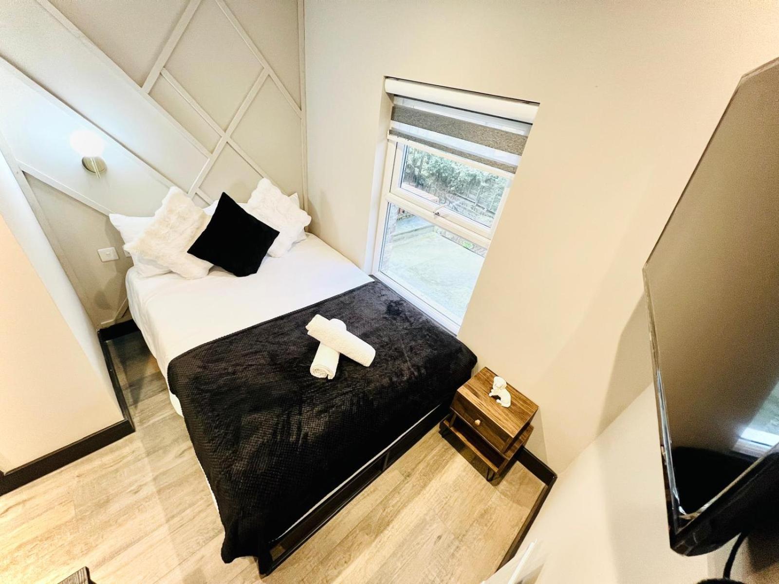 Apartment Luxury Flats, Location For Tourists *