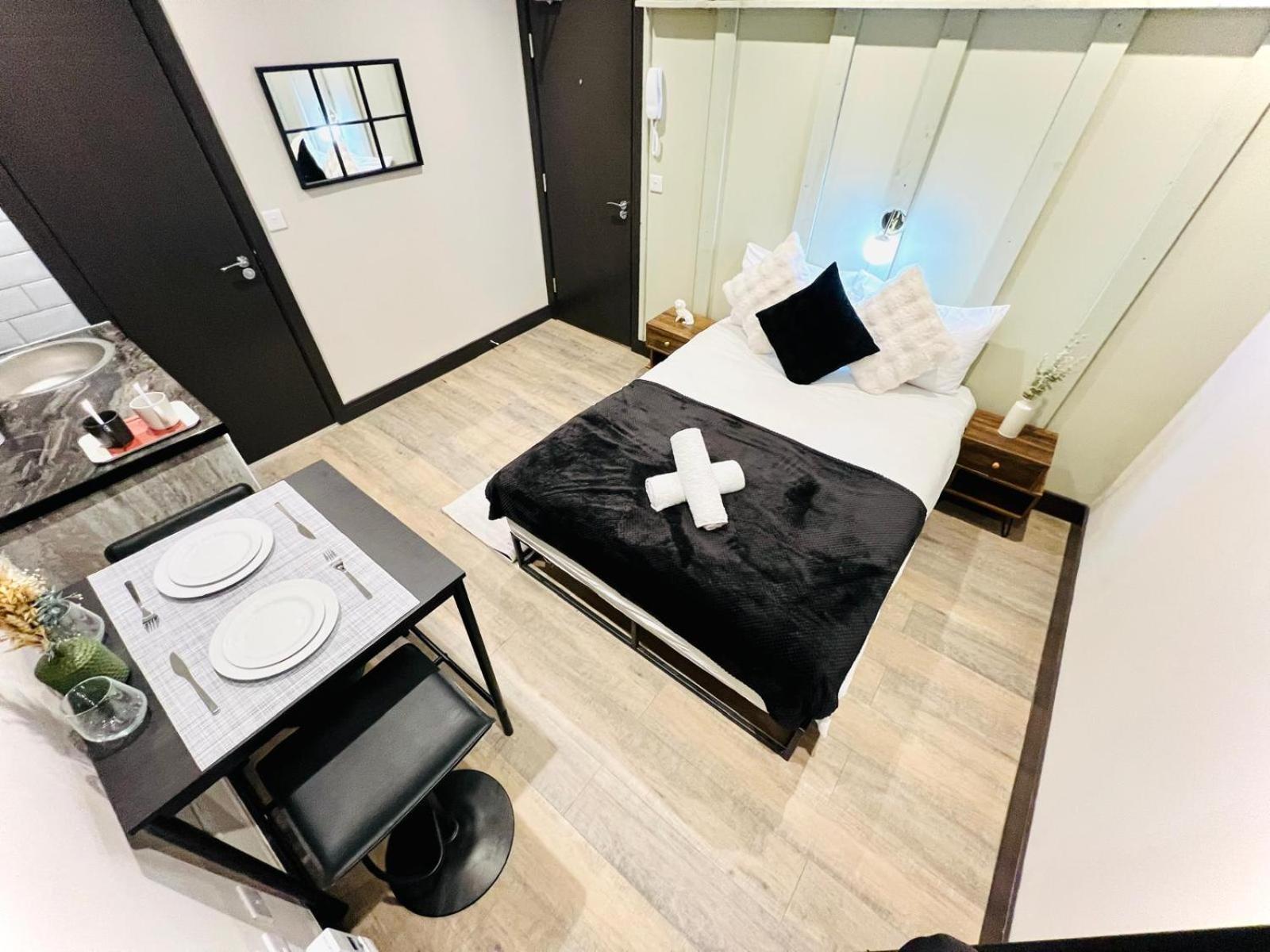 Apartment Luxury Flats, Location For Tourists *