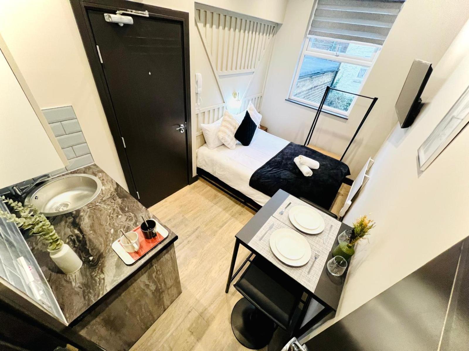 Luxury Flats, Location For Tourists * London