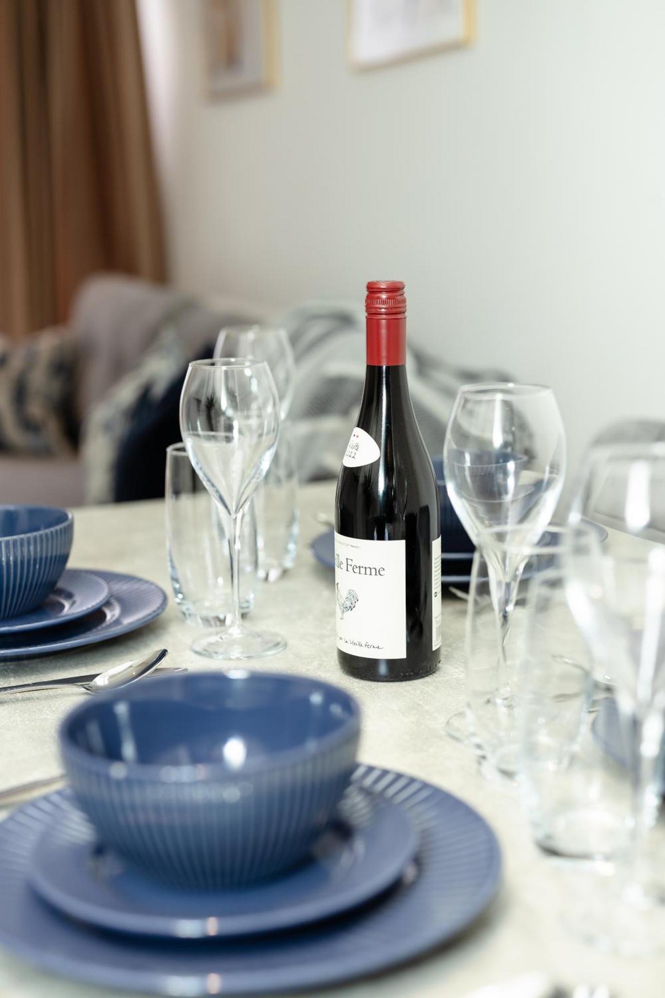 Elegant & Spacious - Minutes To Kensington *
