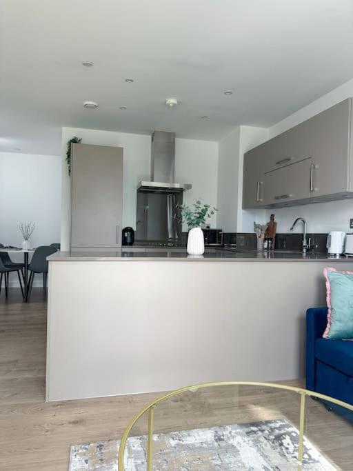 Apartamento Luxury 2 Bed 2 Bath 1 Min From Station *