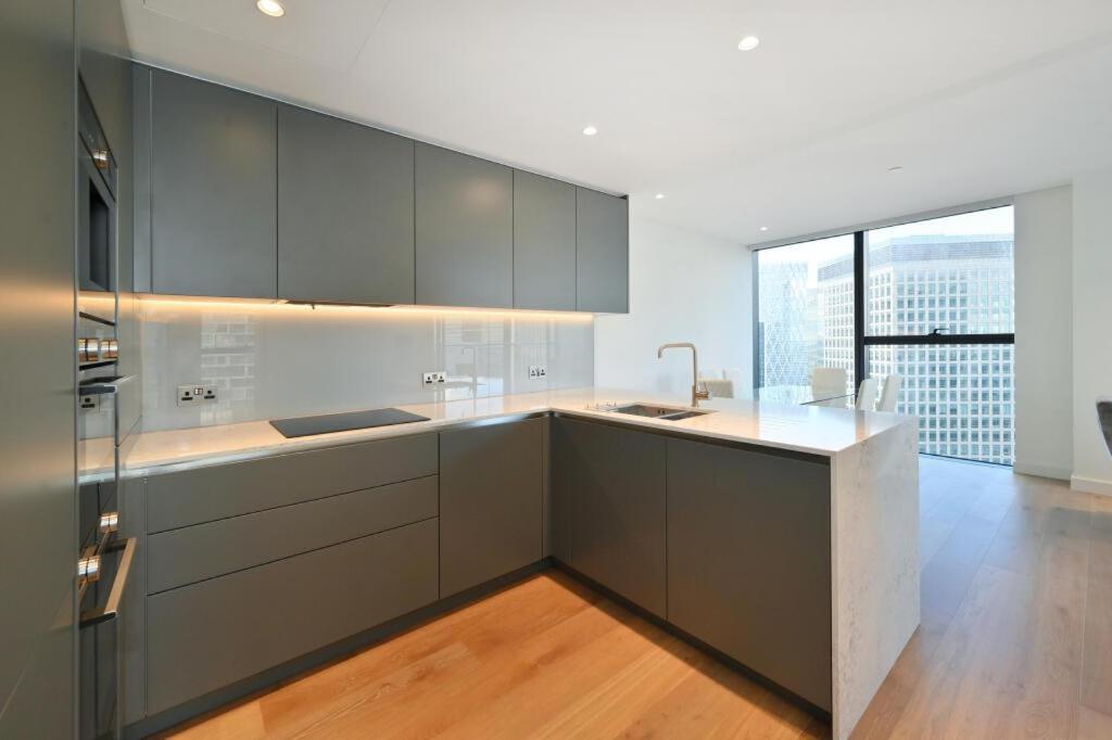 Apartment High Level, Two Bedroom *
