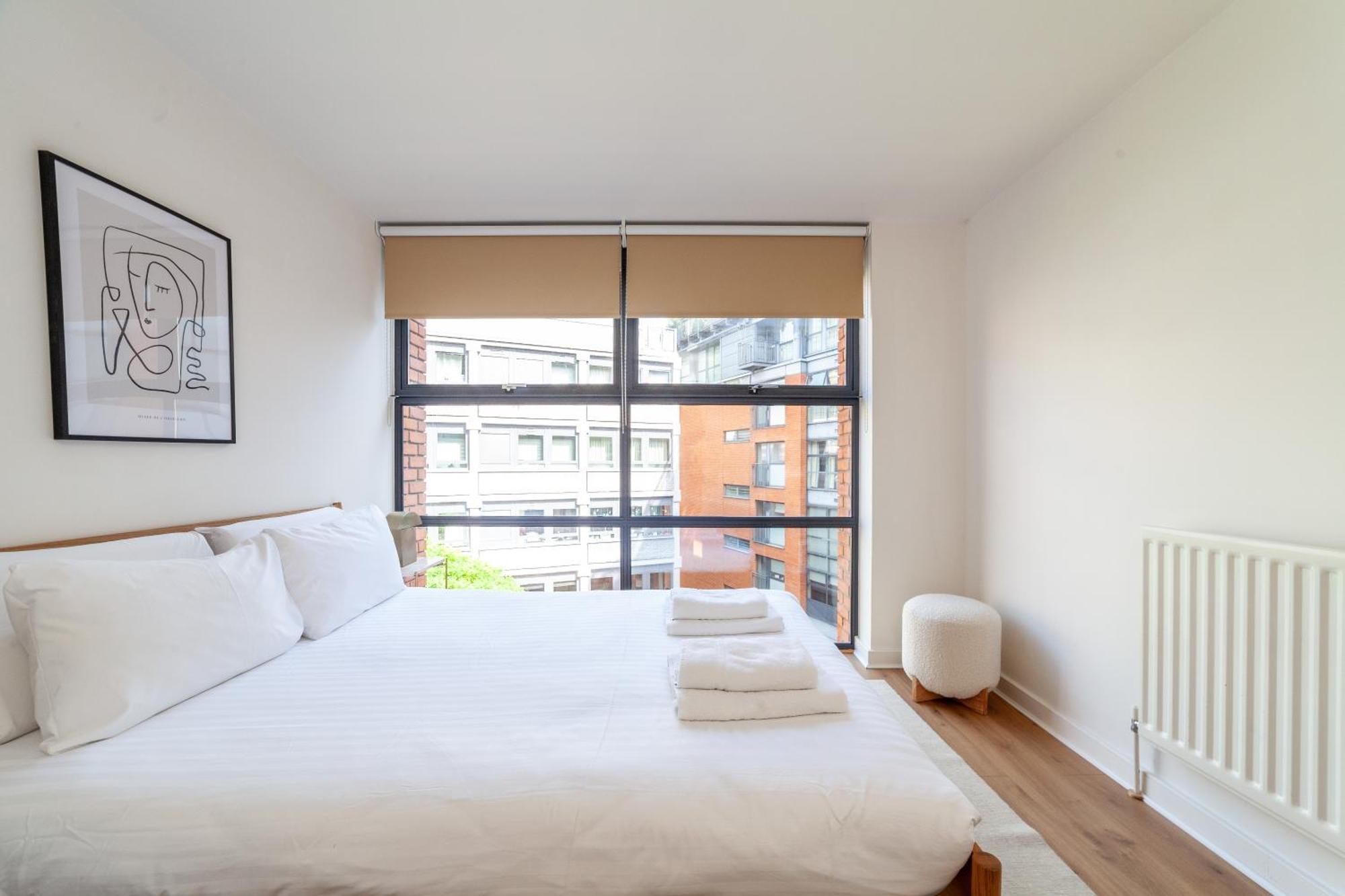Apartment A Stylish Newly Refurbished Flat With Access