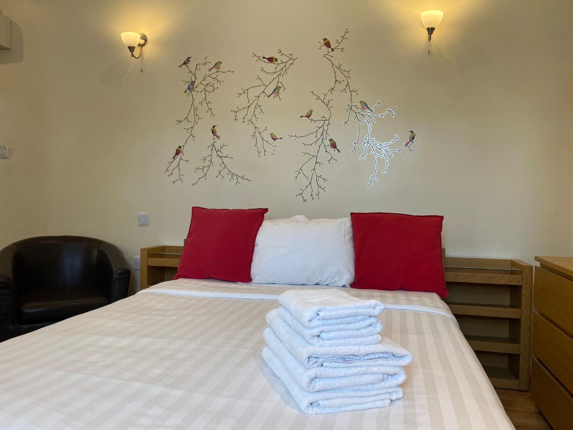 Lyall Aparthotel