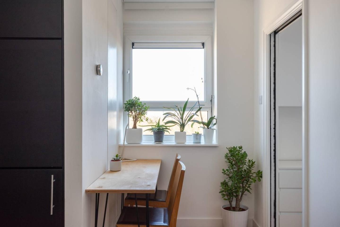 Guestready - 1br Flat Ideally Located In Zone 2 Fits 3 *